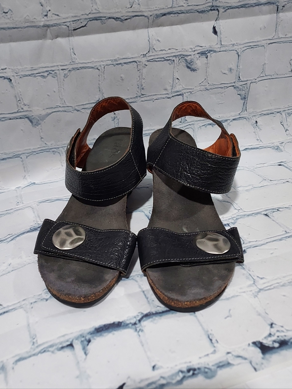 TAOS Carousel Wedge Comfort Sandals Blue Leather Womens US  8-8.5 / EU 39